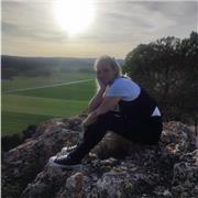 Doy clases de Francés. Soy nativa. Estoy dando clases particulares desde 2años